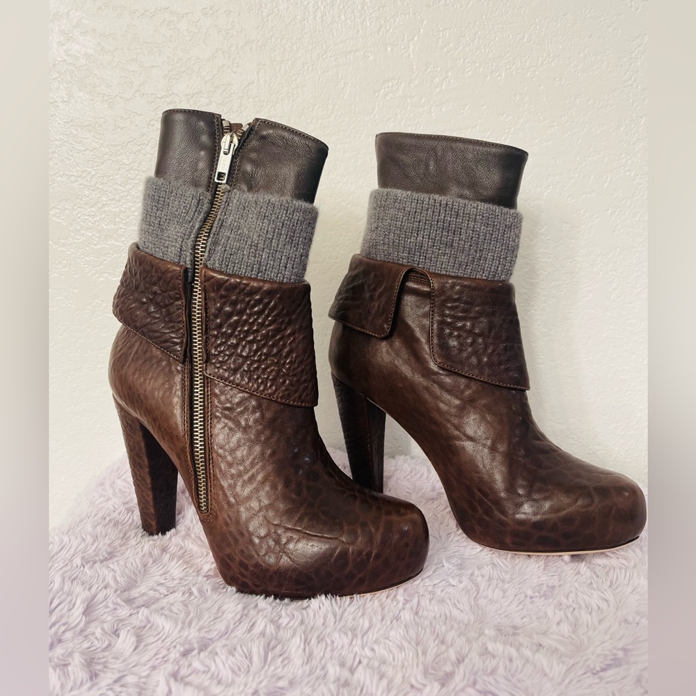 LOEFFLER RANDALL Women's Lucy Ankle Boot      Size (6.5)